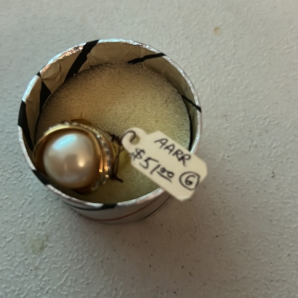 Ring - Picture 4 of 4